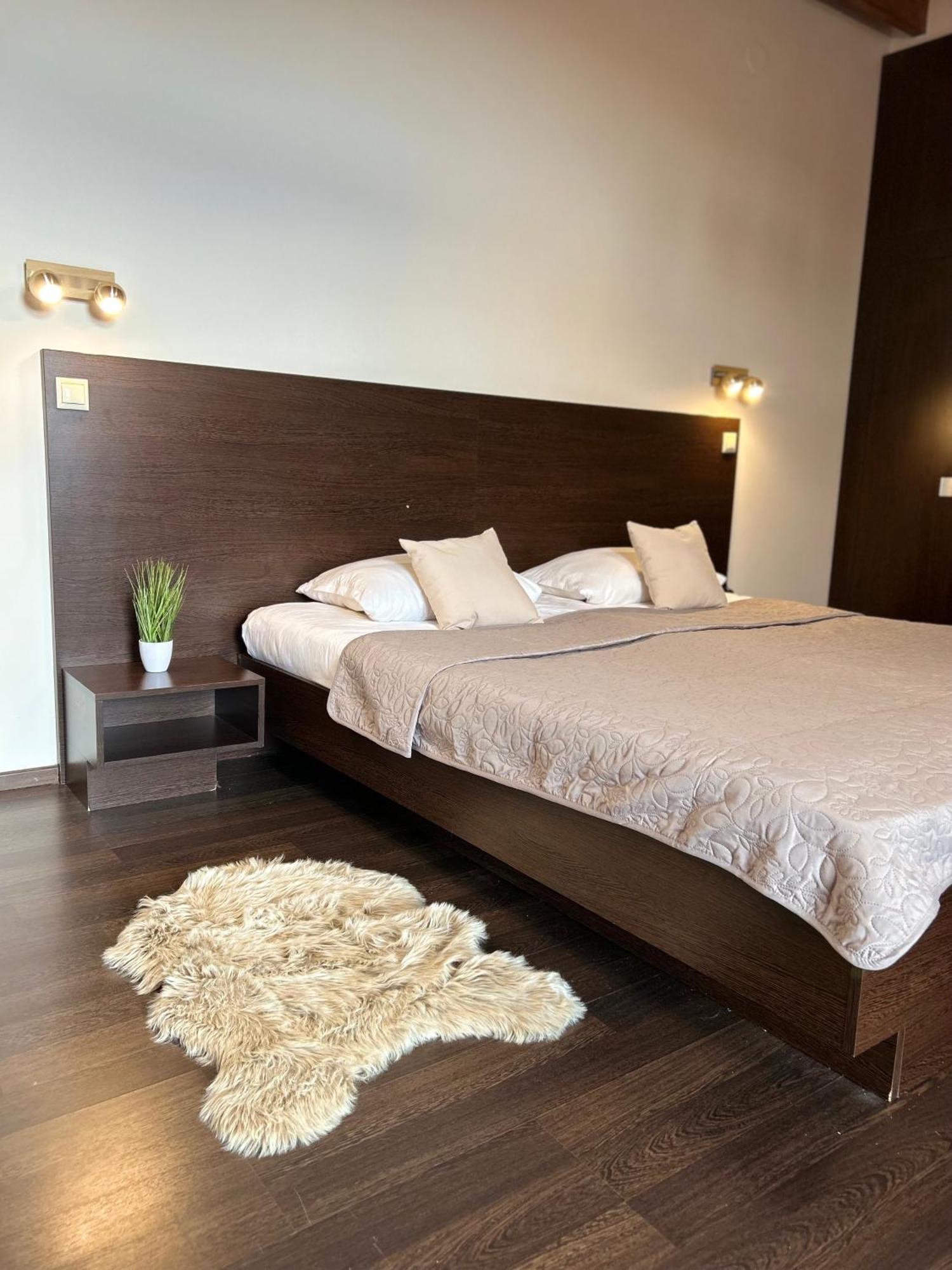 Ar Golden House Hotel Kosice Ngoại thất bức ảnh